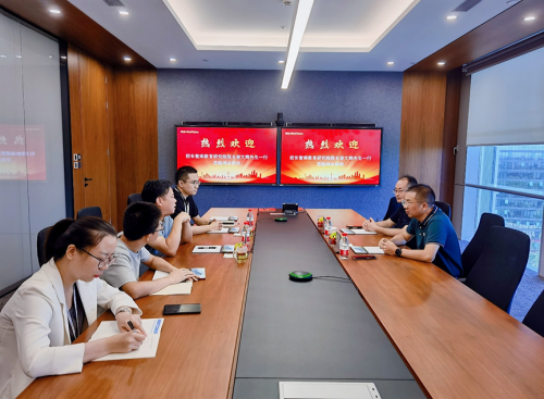 鴻合科技牽手校長(zhǎng)智庫構(gòu)建服務(wù)型教師培訓(xùn)體系