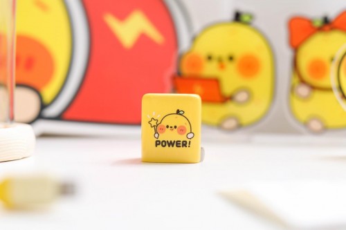 20W充電頭也能如此可愛(ài)：綠聯(lián)發(fā)布全新小鴨梨充電器