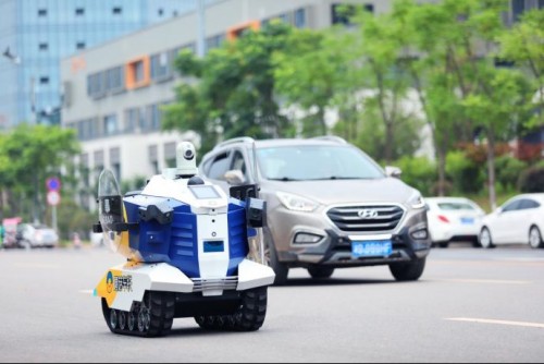 蘑菇車聯(lián)鄧志偉：高級別自動(dòng)駕駛需要在車路云融合下實(shí)現(xiàn)