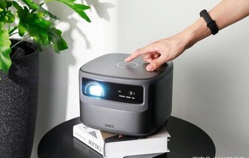 家用投影儀怎么選？堅(jiān)果J10用品質(zhì)打動(dòng)人心