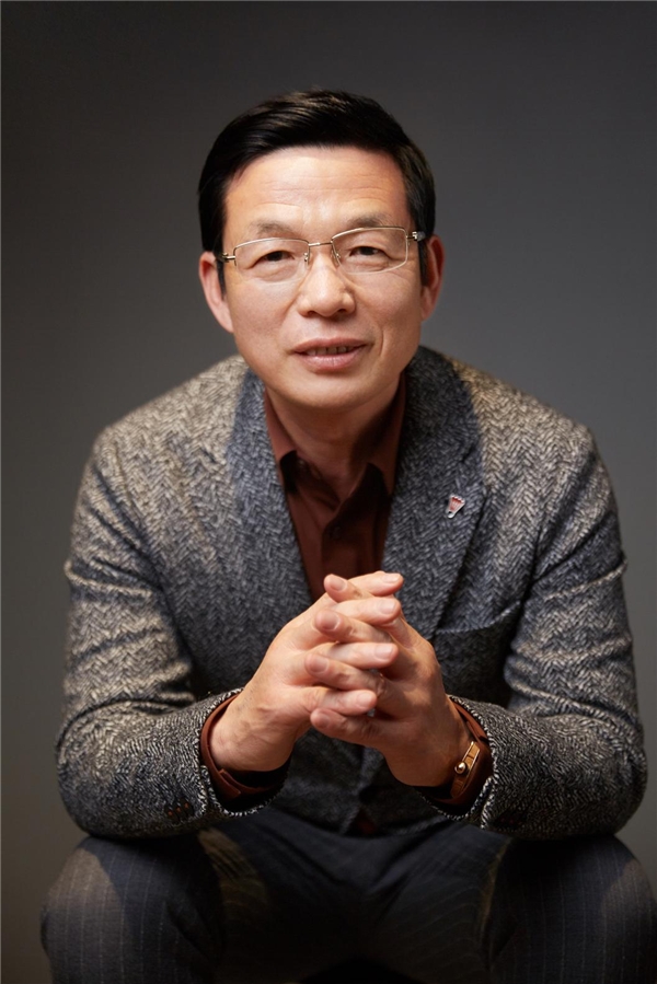 在時(shí)尚與另類之間，做一件平衡的好衣服