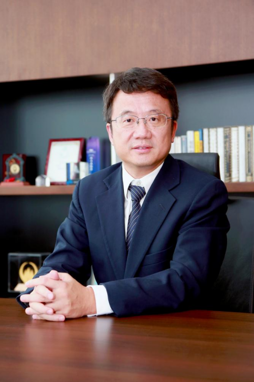 光峰科技入選大灣區(qū)領(lǐng)航企業(yè)50強 董事長李屹獲“拓荒人物”稱號