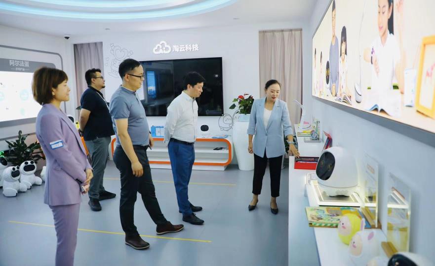 強強聯(lián)合 阿爾法蛋攜手大V店探索品牌深度運營路