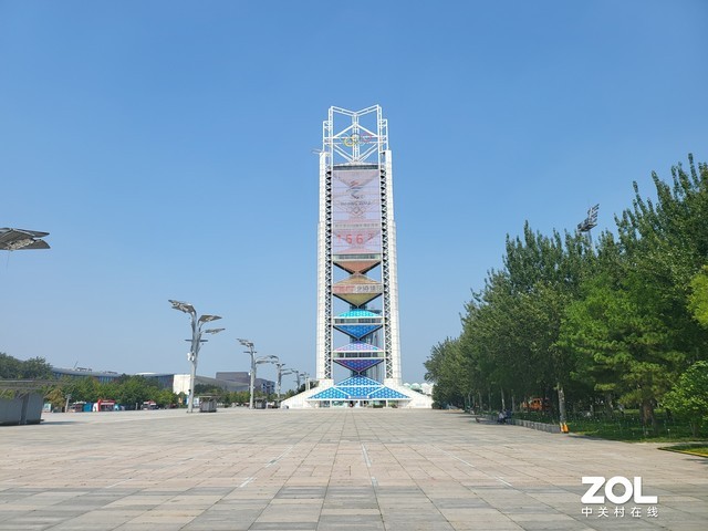 折疊屏也能防水，三星Galaxy Z Fold3全面測(cè)評(píng) 