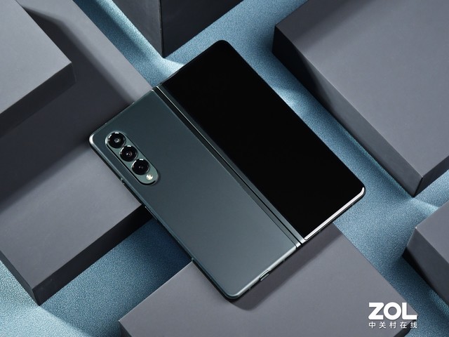 折疊屏也能防水，三星Galaxy Z Fold3全面測(cè)評(píng) 