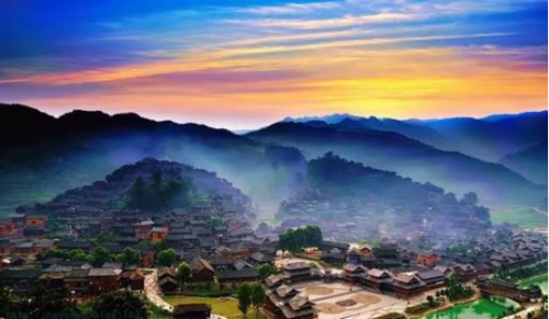 泰國(guó)經(jīng)濟(jì)衰退陷入低谷 ， 度假到丹寨邂逅黔韻萬種風(fēng)情