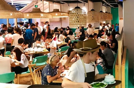 沒有一個(gè)深圳青年，能“走出”深圳地鐵