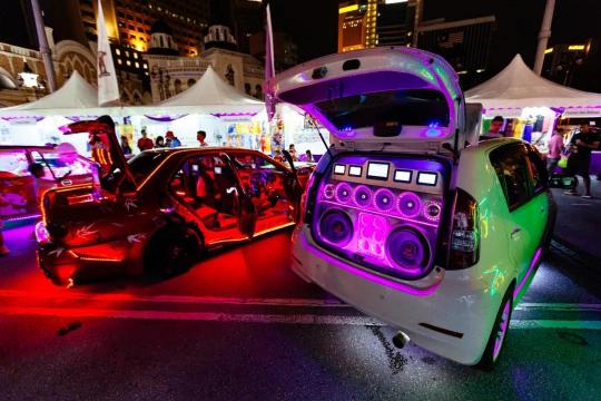易車專訪成都車展經(jīng)銷商吉利，揭秘4S店如何利用“車展”獲客成交兩百臺(tái)