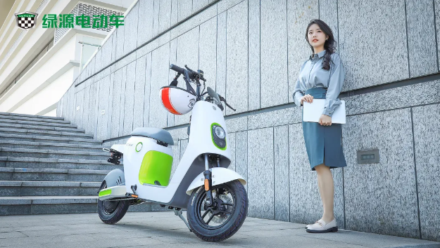 顏值高、跑得遠(yuǎn)，還智能！綠源液冷電動車出游適配度MAX！