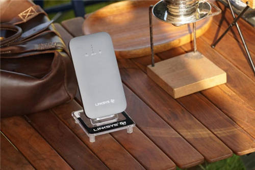 領(lǐng)勢5G WiFi 6隨身路由器攜手小鵬P5亮相海鷗島， 讓露營更輕松！