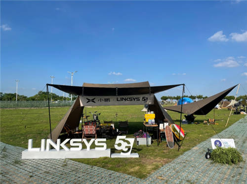 領(lǐng)勢5G WiFi 6隨身路由器攜手小鵬P5亮相海鷗島， 讓露營更輕松！