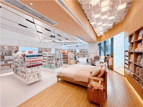 網(wǎng)易嚴選西南首店落地成都，為新中產(chǎn)打造高品質(zhì)生活方式