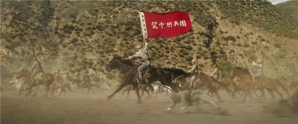 ALPD?激光高亮《我和我的父輩》，光峰科技點(diǎn)亮?xí)r代記憶旅程
