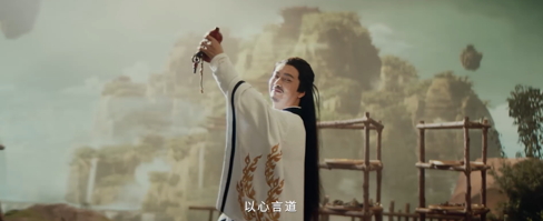《以仙之名》主題曲曝光，小?；式承拇蛟煊螒蛞魳?/></p><p>總體來看，這支MV不論是從歌曲完成度，還是歌曲與故事的融合上，都達到了較高的水平。古風(fēng)與修仙完美契合，旋律帶有天然的氛圍感，歌詞亦朗朗上口，“酒劍仙”謝君豪的出演也為其添色不少。據(jù)悉，在主題曲之外，《以仙之名》的游戲配樂也延續(xù)了高水準(zhǔn)，讓每一位玩家都能體會一場全視聽級別的尋仙之旅。這也不禁更讓人期待，即將開啟不刪檔測試的《以仙之名》還能為玩家們帶來怎樣的驚喜。</p><p><strong>小?；实摹赣螒蛑馈?/strong></p><p>謝君豪出演的MV討論了“修仙之道”，“以道正心，以心御劍”。而作為《以仙之名》的發(fā)行方，小?；实?ldquo;游戲之道”其實也秉承了這點。</p><p align=