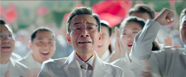 父輩的故事從未結(jié)束！TCL 98X9C讓“未來(lái)”視聽(tīng)體驗(yàn)來(lái)到現(xiàn)實(shí)
