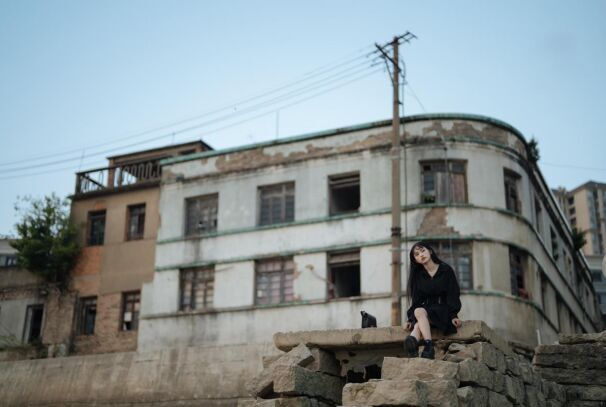 舊鎮(zhèn)渡口穿越時光 索尼 FE 50mm F1.2 GM 下的復古風