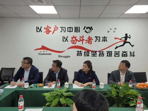 凝聚青年企業(yè)家力量，實(shí)現(xiàn)企業(yè)實(shí)力新飛躍 — 哈工大青企聯(lián)合會(huì)員來(lái)訪交流