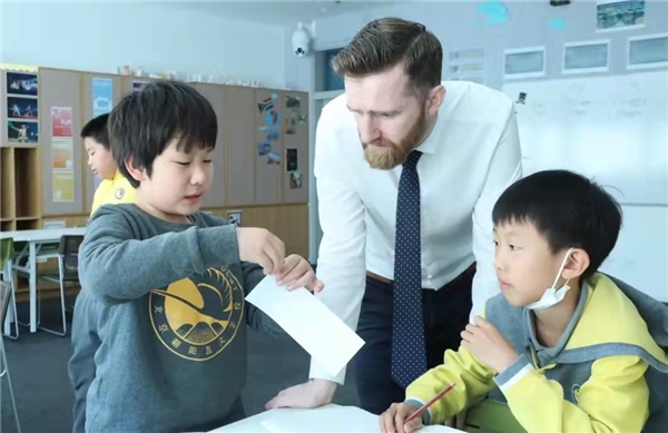 朝陽凱文的教育戲劇—從啞巴英語到自信表達(dá)，就是這么簡單!