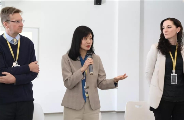 重磅！知名作家尹建莉寄語(yǔ)朝陽(yáng)凱文，成就最美教育