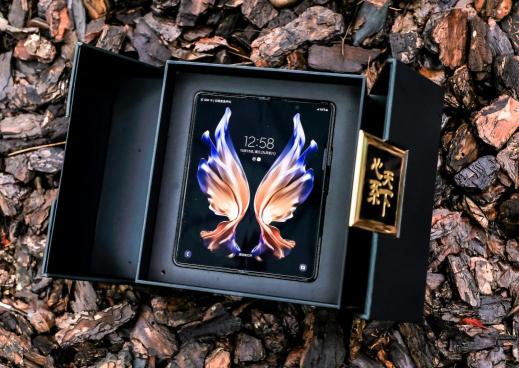 心系天下三星W22 5G 打造奢華藝術(shù)與前沿科技的視覺(jué)盛宴