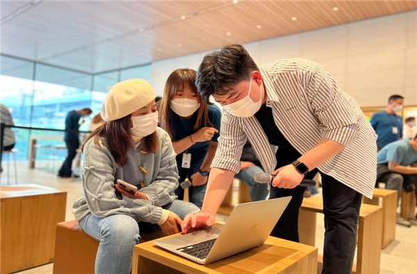 剪映和Apple聯(lián)合打造課程，助力小微企業(yè)提升短視頻營(yíng)銷能力