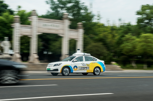 從單車智能到車路云一體化，百度、蘑菇車聯(lián)如何破解自動(dòng)駕駛難題？