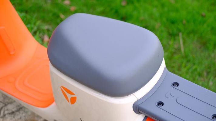 雅迪電動車VFLY L100 MAX電動車評測：高顏值、高性能的高端騎行體驗