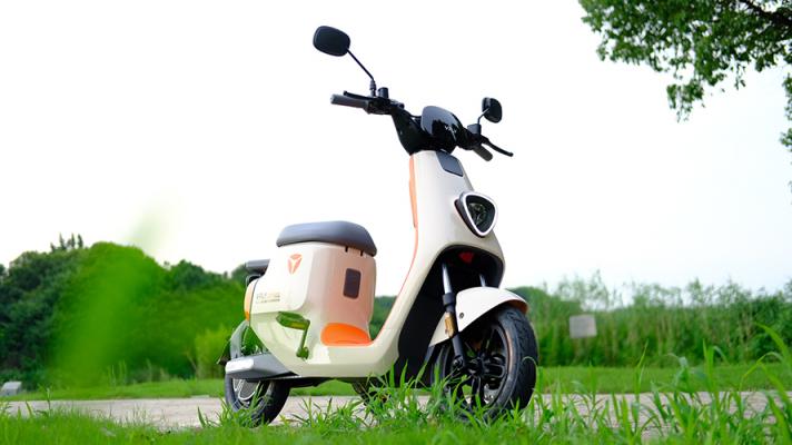 雅迪電動車VFLY L100 MAX電動車評測：高顏值、高性能的高端騎行體驗