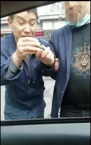 嘀嗒出行熱心的哥完璧歸趙！ 下班后騎單車送還遺失物品