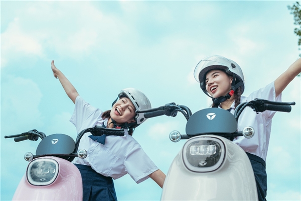 續(xù)航顏值皆驚艷，這才是年輕Young的電動(dòng)車！