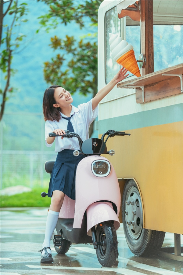 續(xù)航顏值皆驚艷，這才是年輕Young的電動(dòng)車！