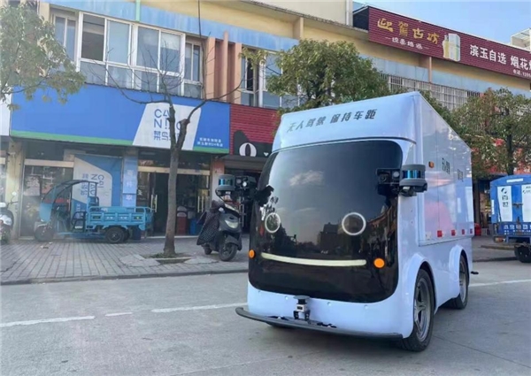 智梭無(wú)人車與圓通合作，迎來(lái)L4級(jí)無(wú)人駕駛在快遞行業(yè)的全面應(yīng)用