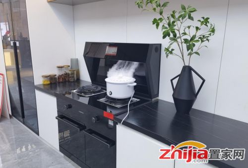 帥豐集成灶持續(xù)熱銷！大國(guó)品牌定義集成廚房流行趨勢(shì)