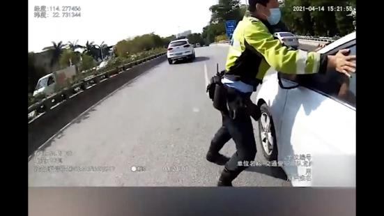 10000+! 深圳公安、交警全面使用蘇州科達(dá)4G執(zhí)法記錄儀