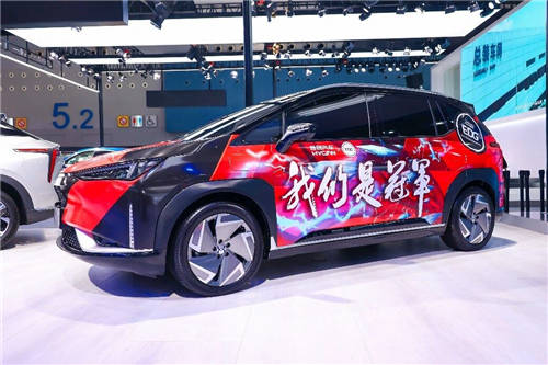 “我們提車?yán)玻　焙蟿?chuàng)Z03正式交付，不負(fù)等待