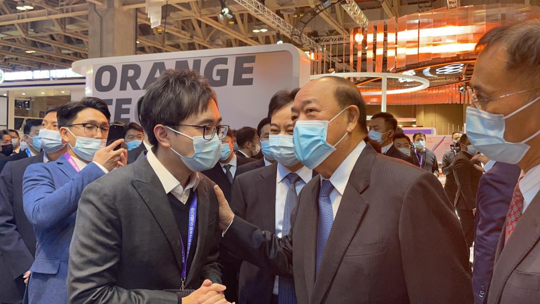 中國(guó)電信攜極視角亮相BEYOND，澳門特區(qū)行政長(zhǎng)官蒞臨視察