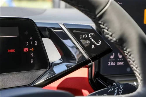 特斯拉Model 3和大眾ID.4X哪個(gè)好？2022年度環(huán)保車ID.4X更值得擁有！