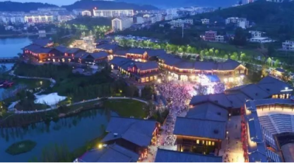 4大央媒助力丹寨萬(wàn)達(dá)小鎮(zhèn)“云上丹寨好物節(jié)”，155個(gè)品種上直播