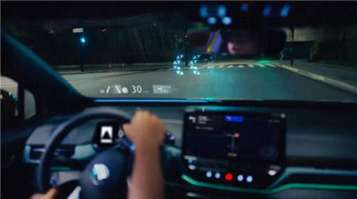 特斯拉Model 3和大眾ID.4X哪個好？ID.4X拿下2022年度環(huán)保車更值得！