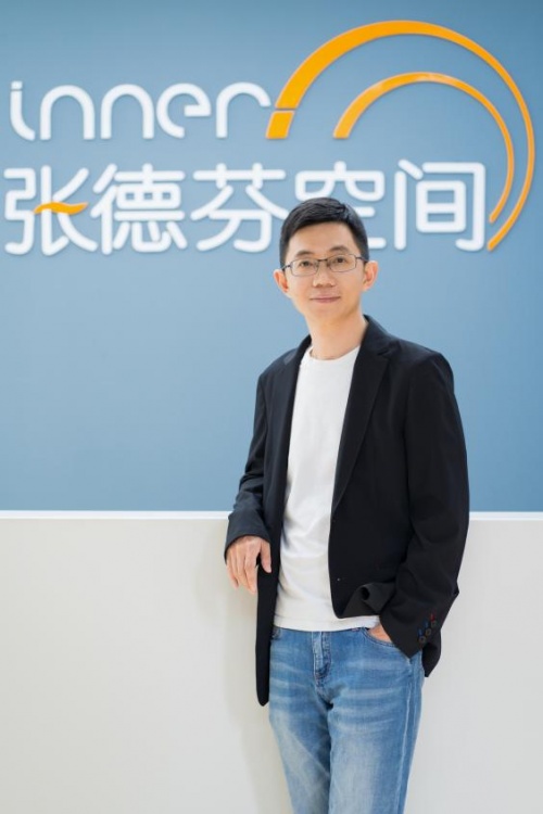 知名心理學暢銷書作家盧熠翎，正式加入“全國服務標準化技術(shù)委員會”