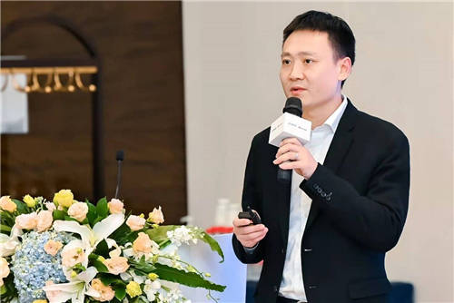 華為云潘捷：九類關(guān)鍵能力、六大解決方案，華為云助力車企數(shù)字化轉(zhuǎn)型