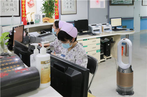 戴森向北京多家三甲醫(yī)院捐贈(zèng)空氣凈化風(fēng)扇，為冬季送去潔凈空氣