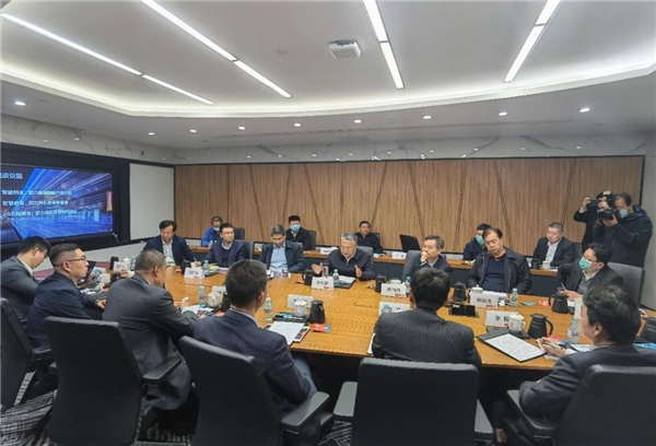 商丘市委書記李國勝、市長擺向陽來訪聯(lián)想洽談聯(lián)想·深慧視項目