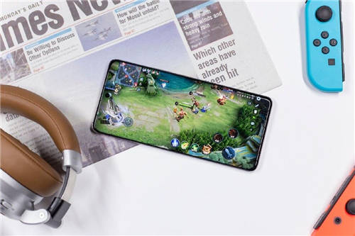 正面宣戰(zhàn)oppo reno 7 榮耀60系列“專挑優(yōu)勢(shì)打”