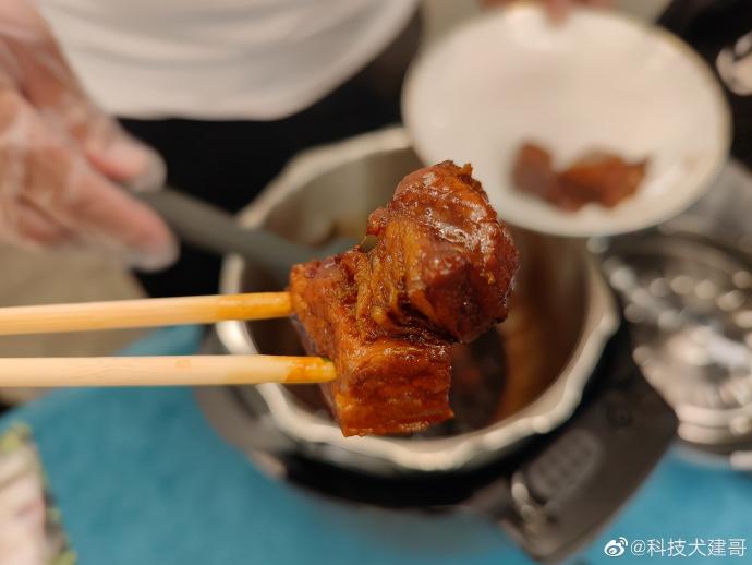 添可智能料理機和蘇泊爾哪個好？哪個值得買？