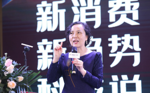 要補(bǔ)水，更要補(bǔ)營(yíng)養(yǎng)——育兒專家蔣競(jìng)雄解讀兒童飲水的健康密碼