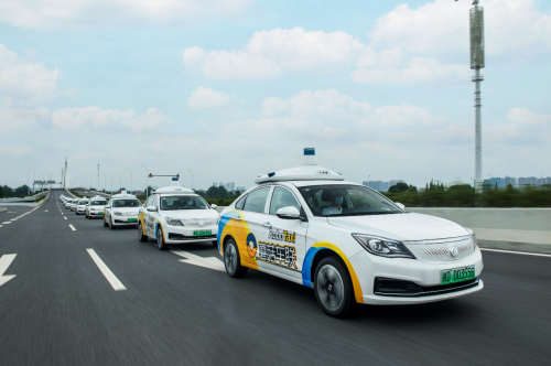 2021年中國自動駕駛六大關鍵詞：融資熱、車路協(xié)同、商業(yè)化……