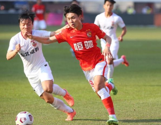廣藥集團(tuán)李楚源一句話激起球迷熱情，結(jié)緣廣州足球指日可待