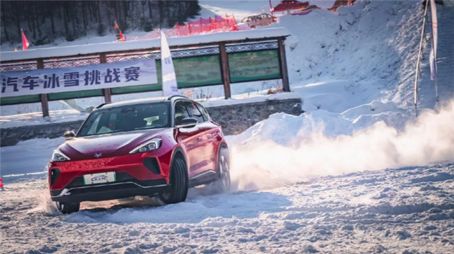 無(wú)懼-20℃極寒挑戰(zhàn)，極狐阿爾法T全地形實(shí)力出圈！