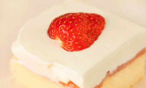21cake好不好？選一款浪漫蛋糕送給心愛的她